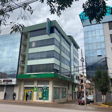 Bella Esmeralda Cusco Luaran gambar