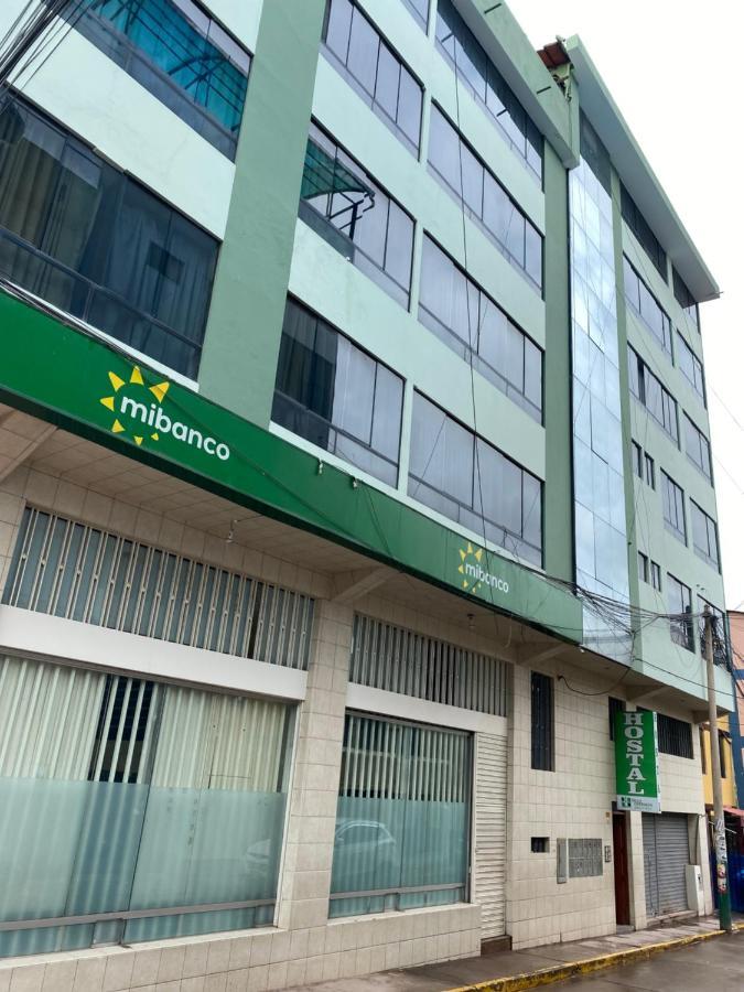 Bella Esmeralda Cusco Luaran gambar