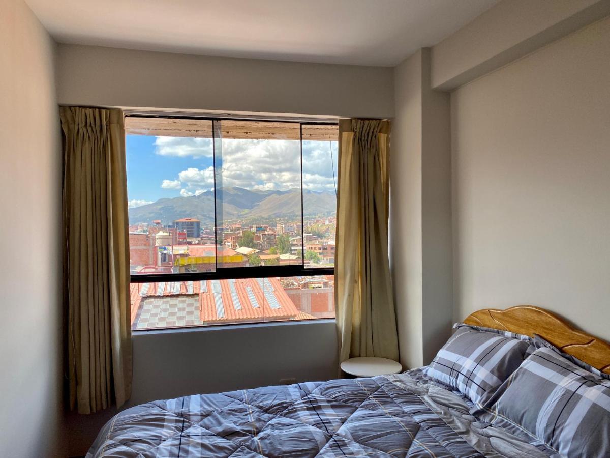 Bella Esmeralda Cusco Luaran gambar